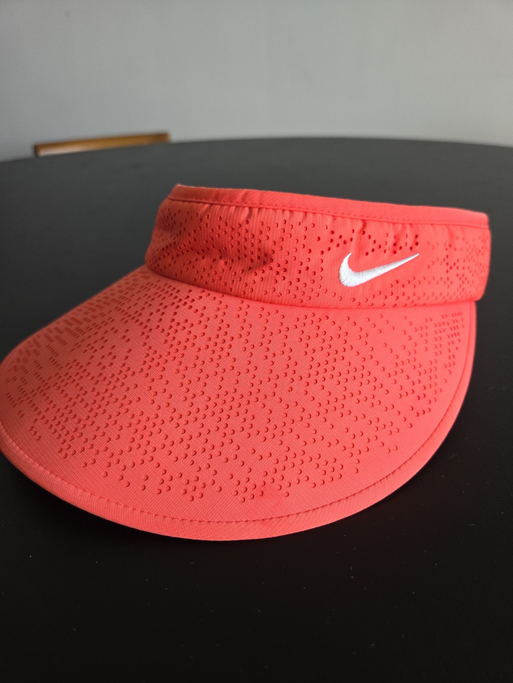 Nike Golf Perforated Tour Visor Bright Crimson Sun Red Adjustable Strapback Hat